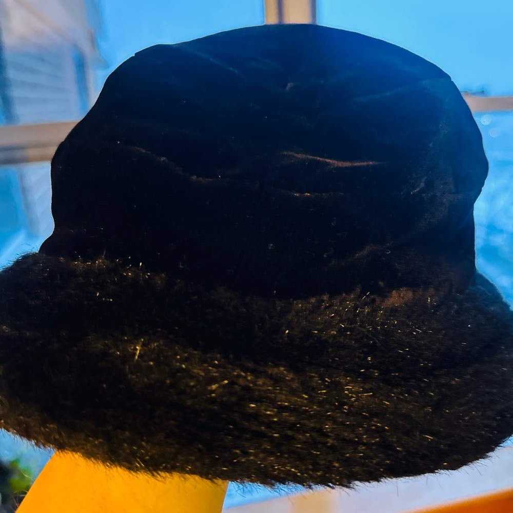 Black Velvet Bucket Hat with Fur Trim